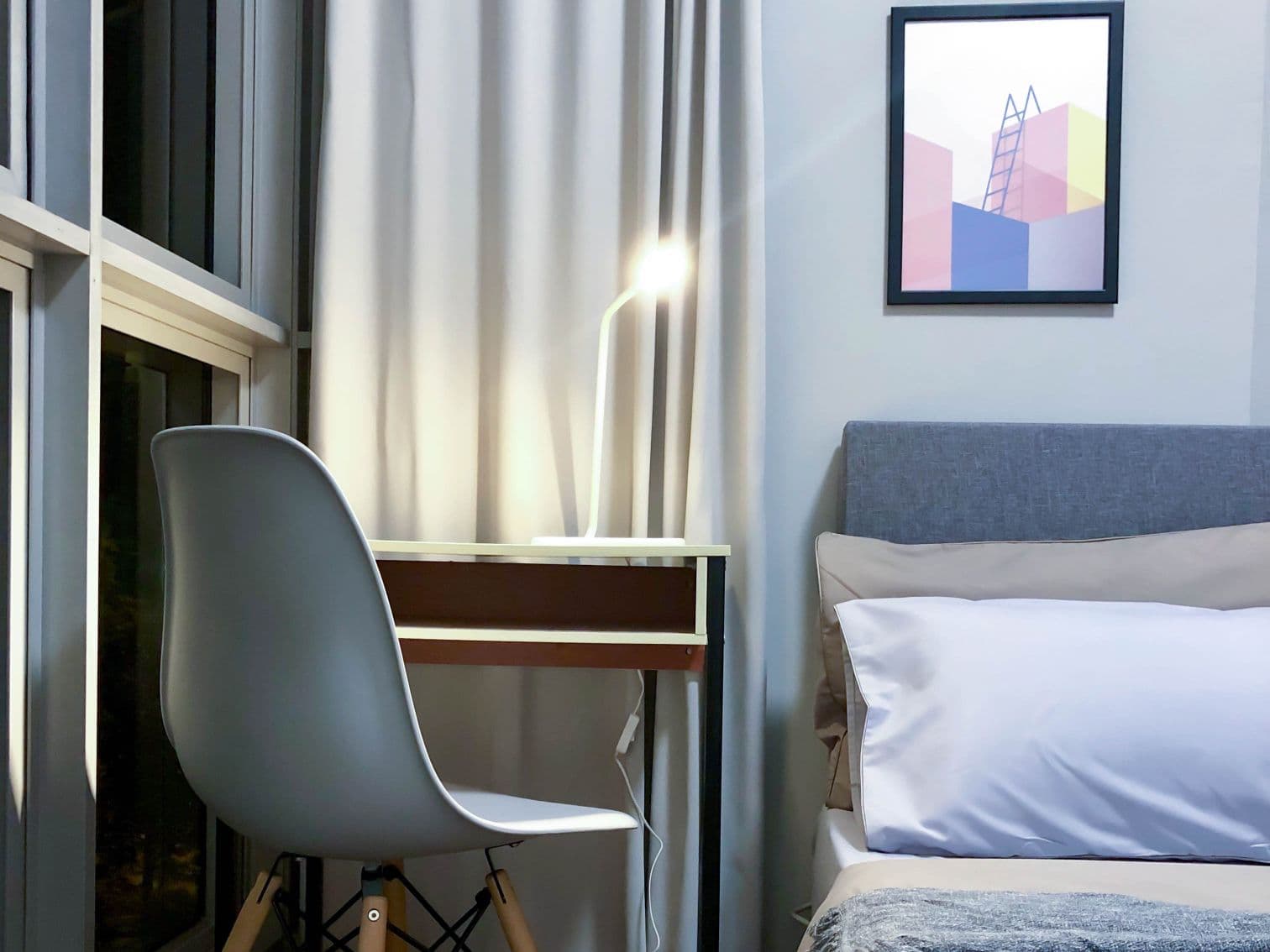 Deluxe Common at Rafflesia Condo