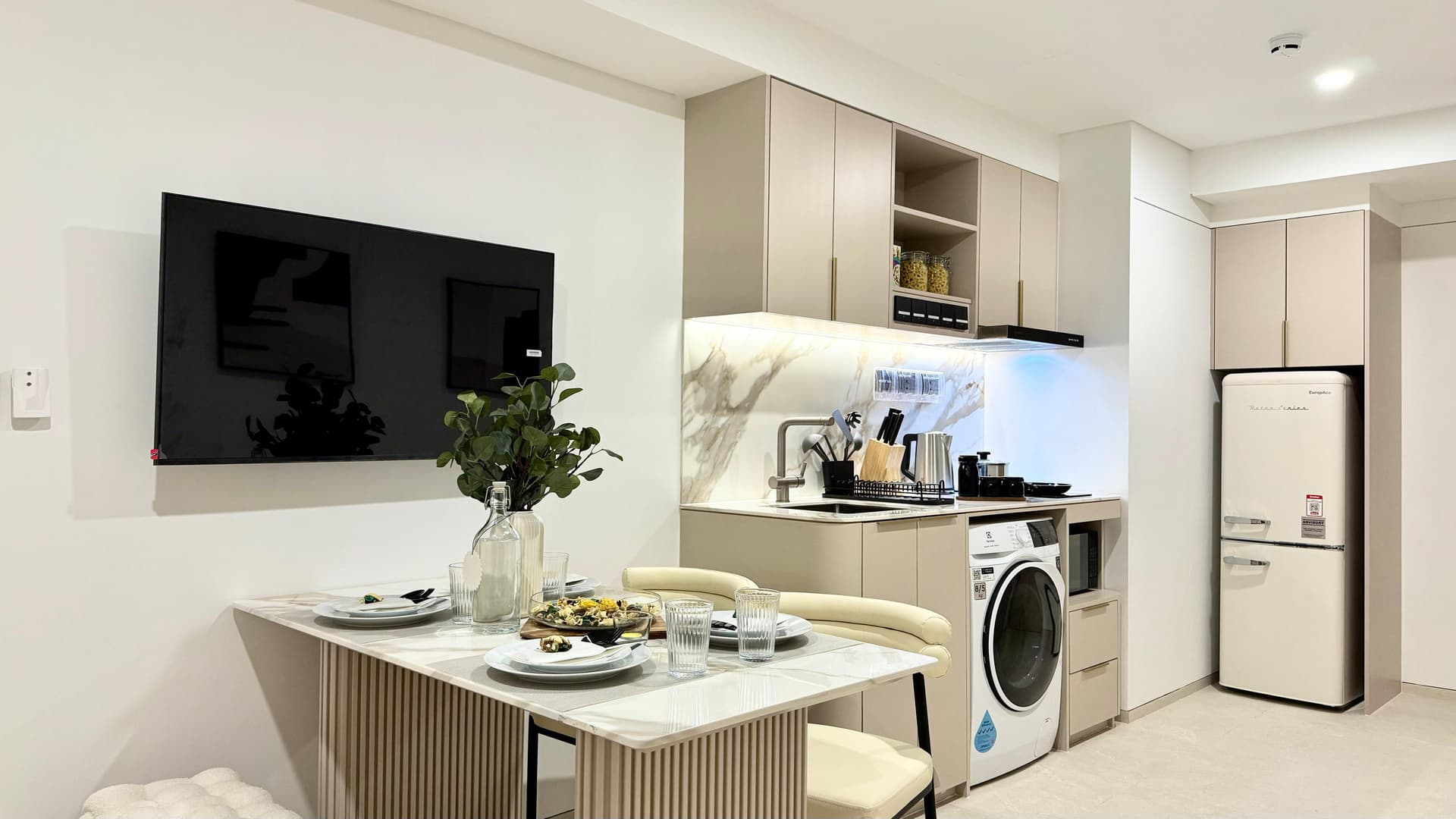 SERENE LIVING in D10, Singapore