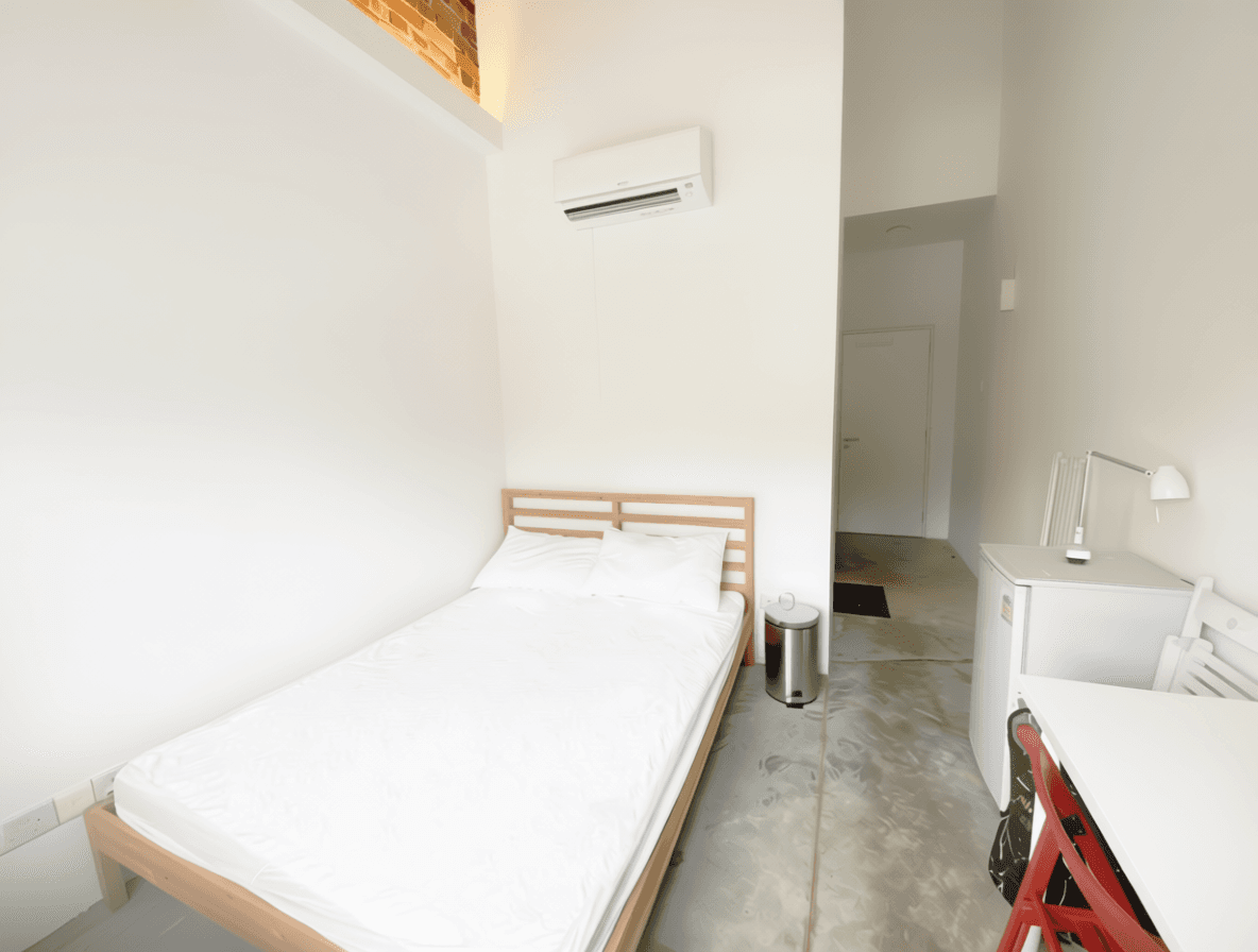 Studio at South Buona Vista Road in D05, Singapore - Photo 3