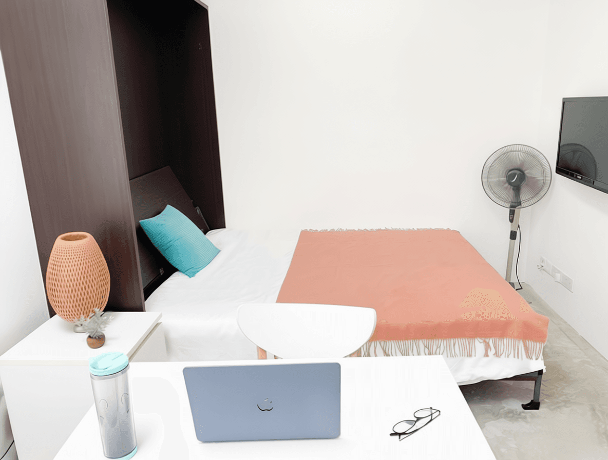 Studio at South Buona Vista Road in D05, Singapore - Photo 3