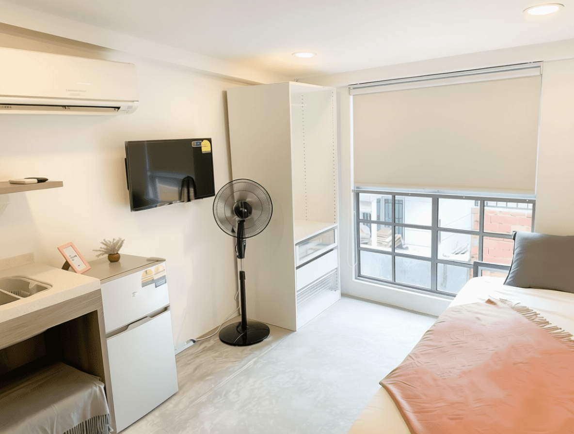 Studio at South Buona Vista Road in D05, Singapore