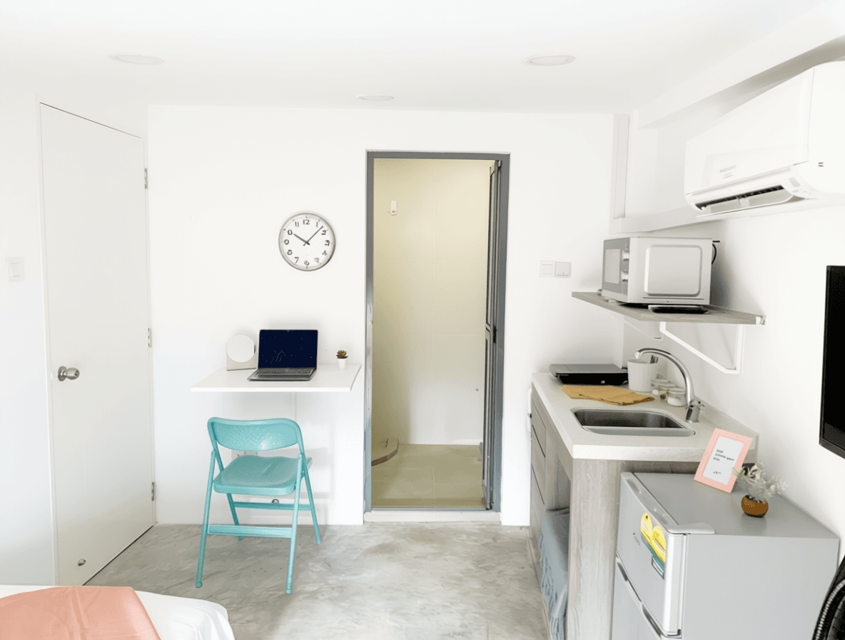 Studio at South Buona Vista Road in D05, Singapore - Photo 3