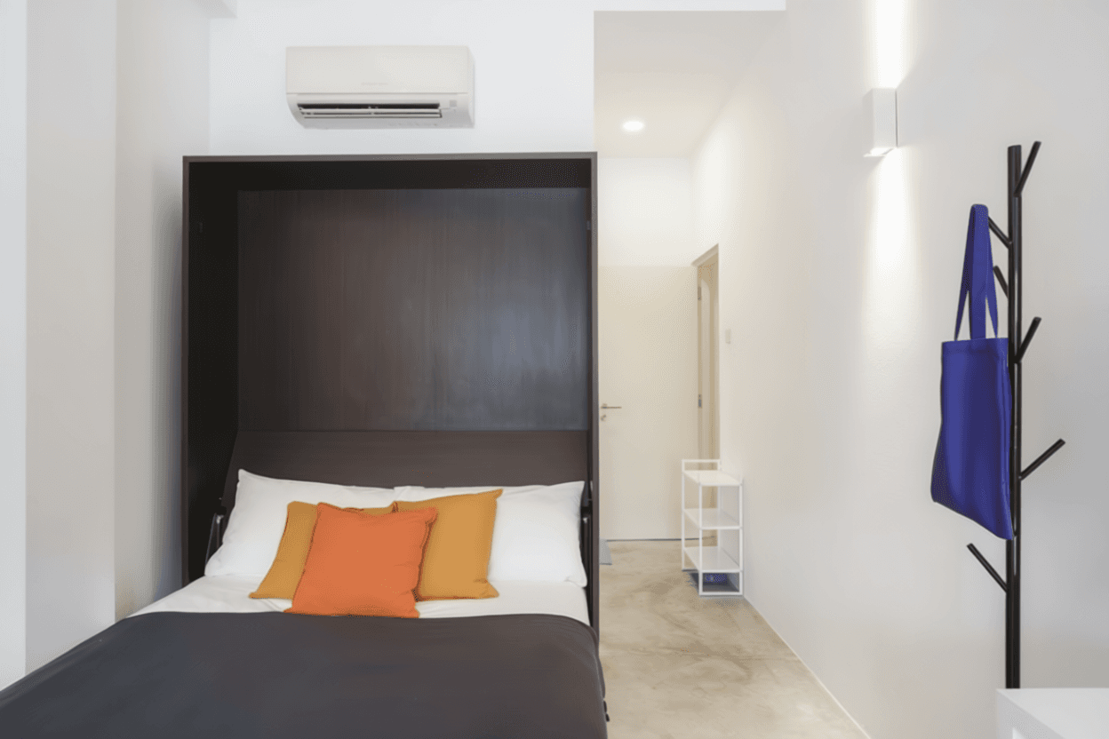 Studio at South Buona Vista Road in D05, Singapore - Photo 5