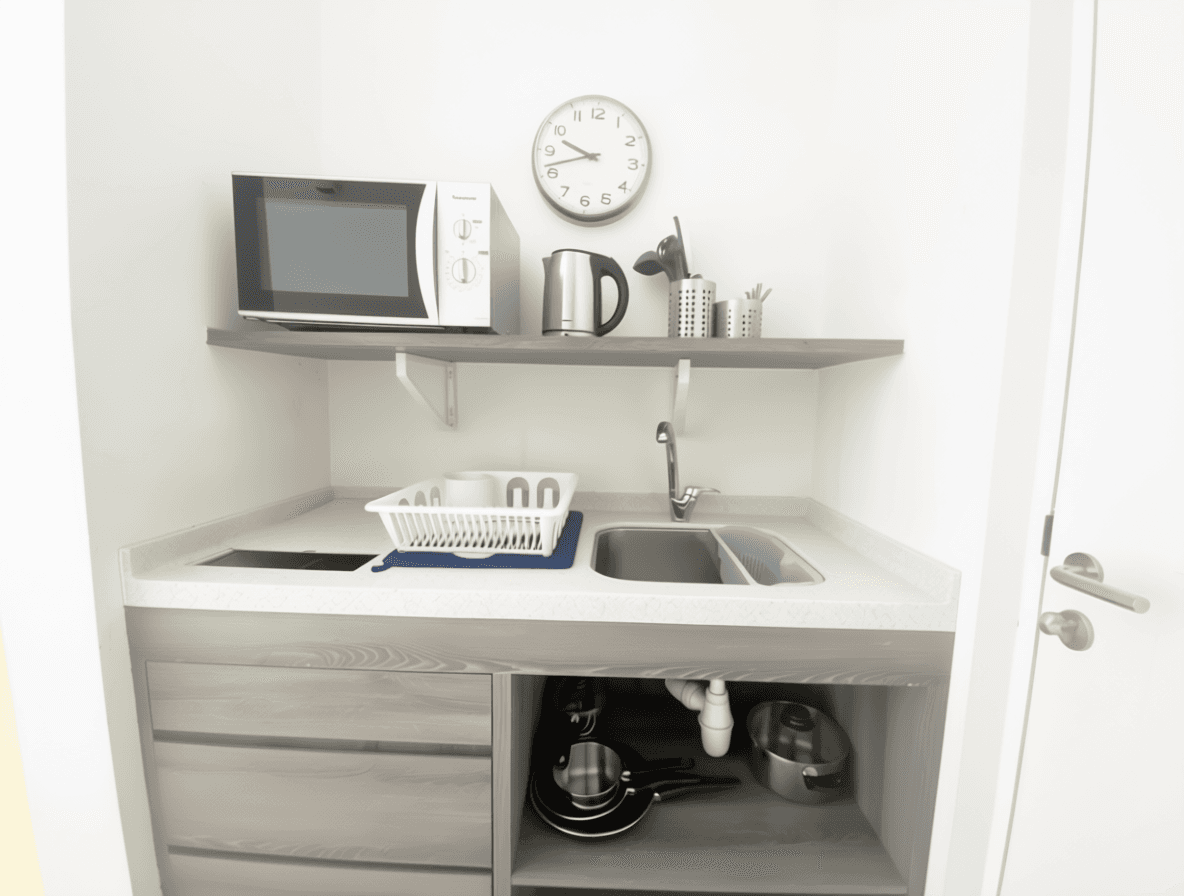 Studio at South Buona Vista Road in D05, Singapore - Photo 5