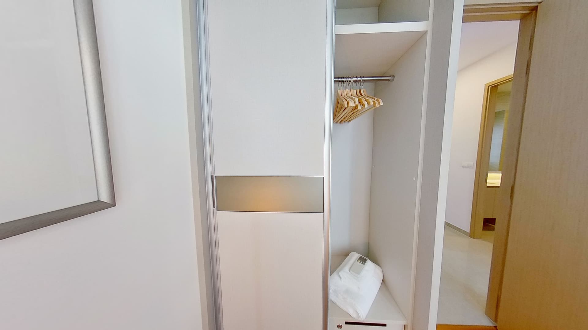 Ensuite at Sturdee Residences in D06, Singapore - Photo 2