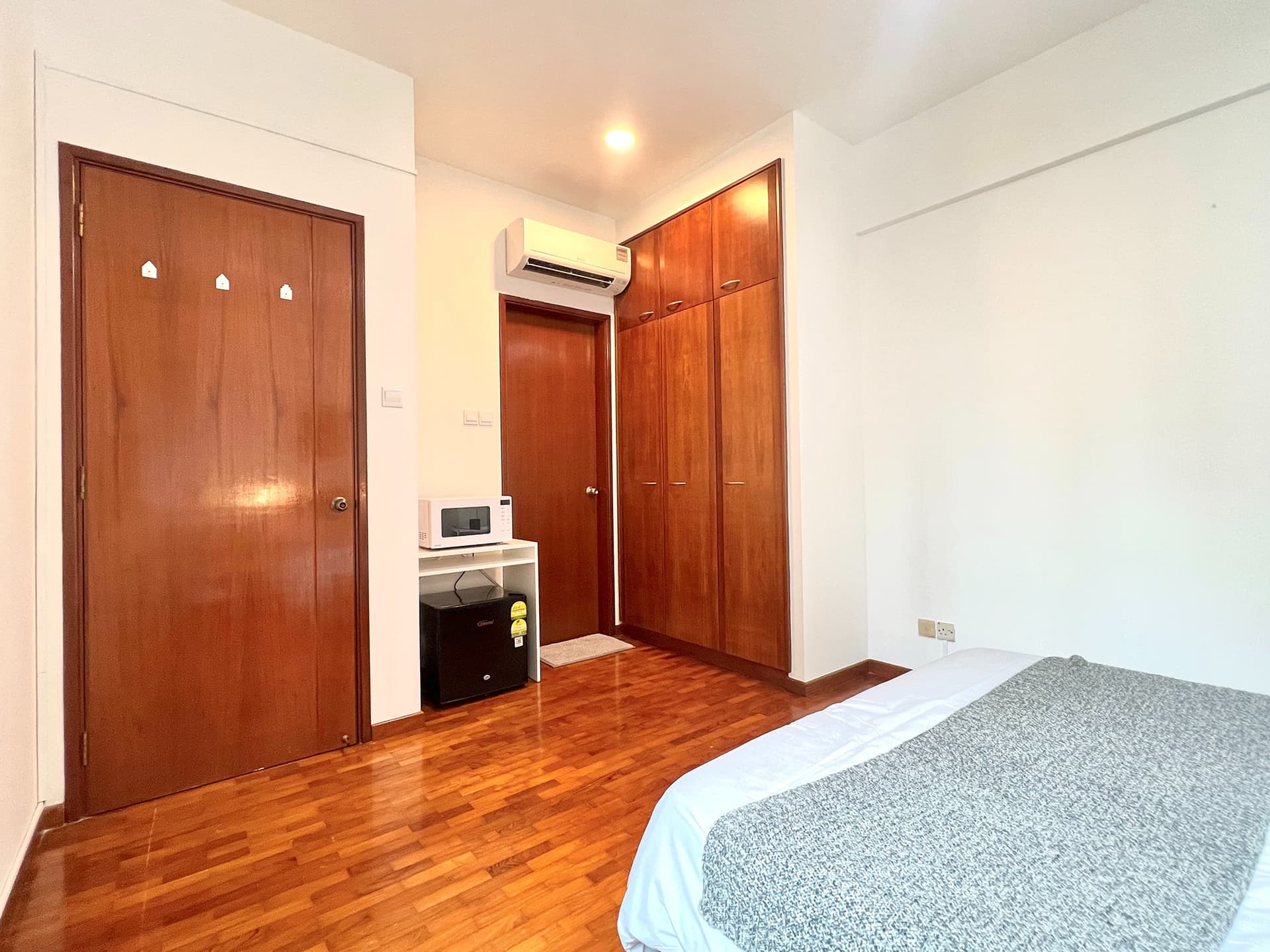 Ensuite at Summerdale in D22, Singapore - Photo 3