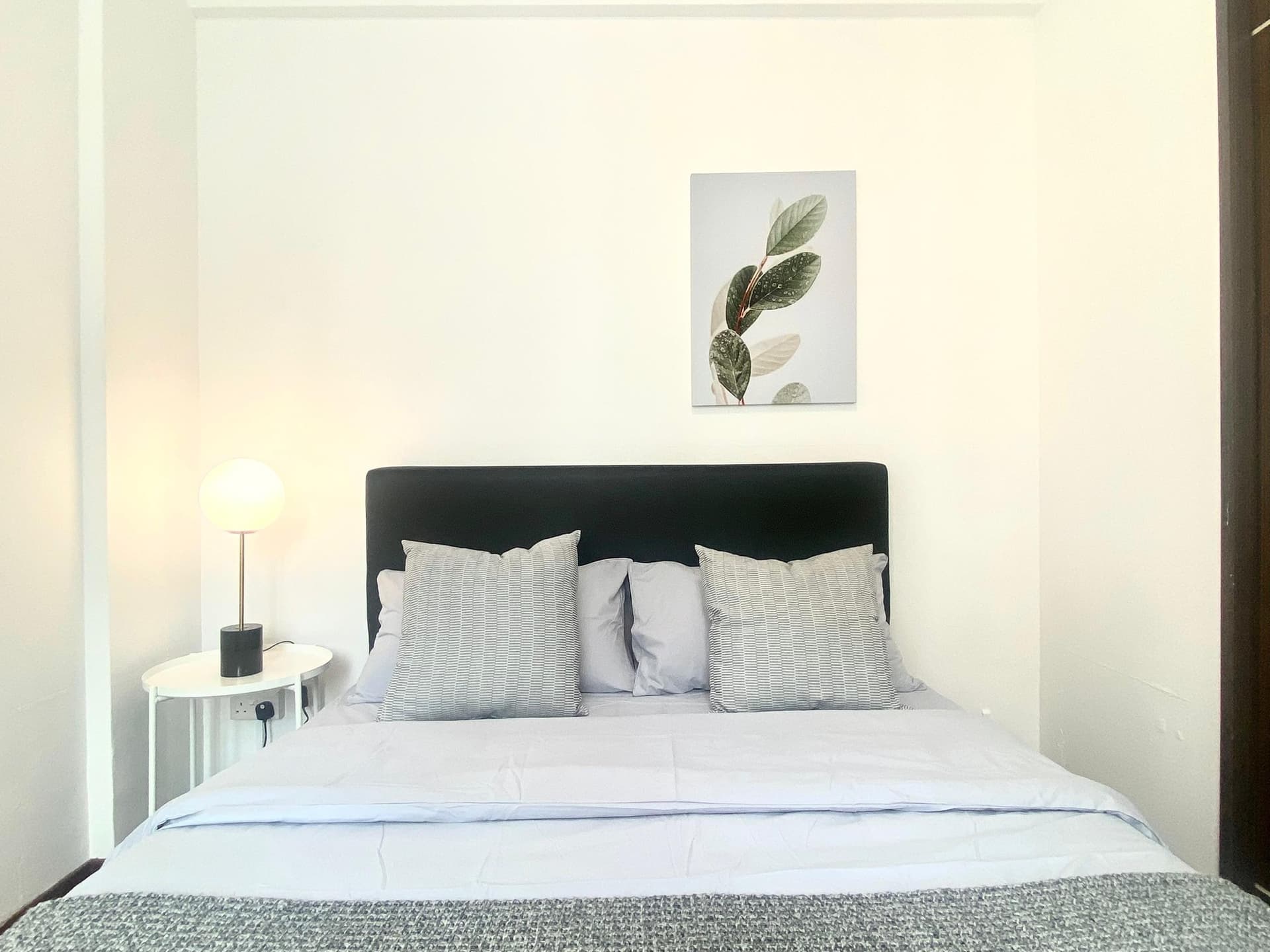 Ensuite at Summerdale in D22, Singapore - Photo 2