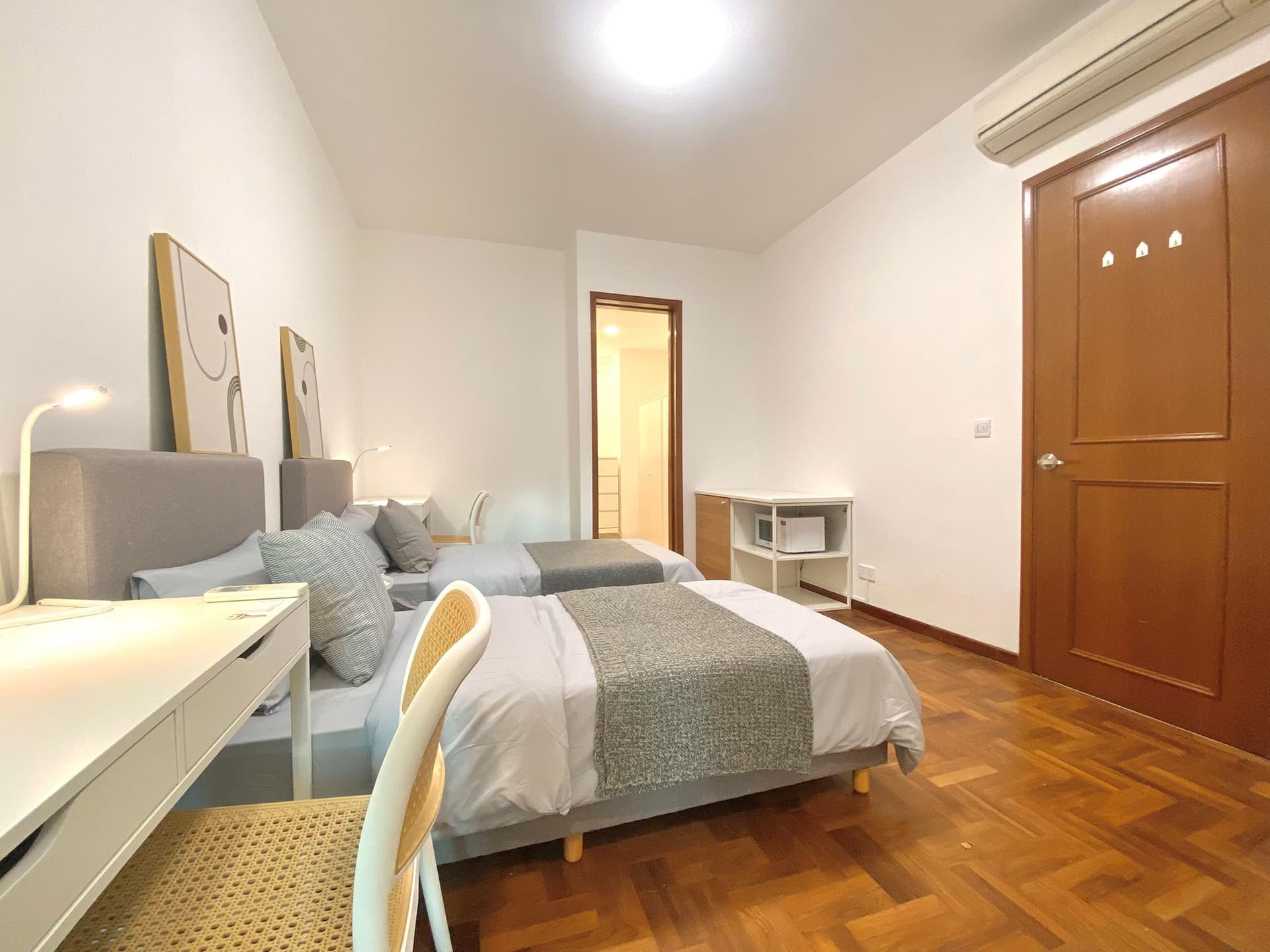 Ensuite at Sunrise Gardens in D28, Singapore - Photo 3