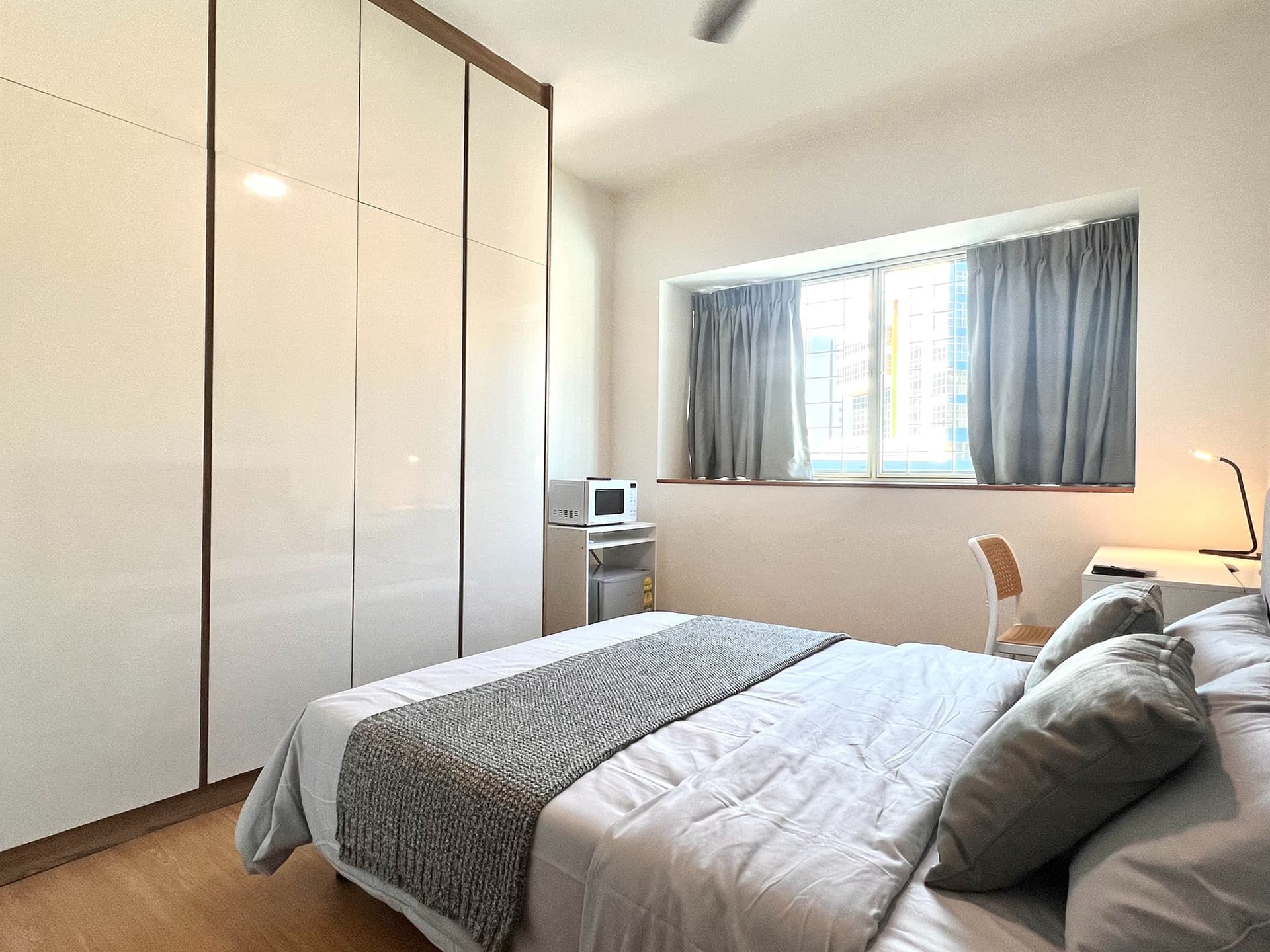 Ensuite at Sunshine Plaza in D07, Singapore - Photo 3