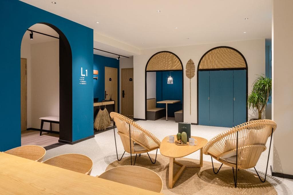 A CO-LIVING HOSTEL @ PERAK in D08, Singapore - Photo 2