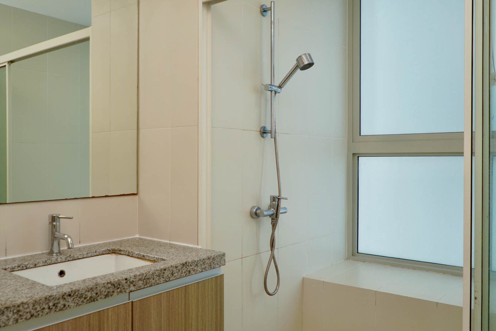 Ensuite at The Metropolitan - Photo 3