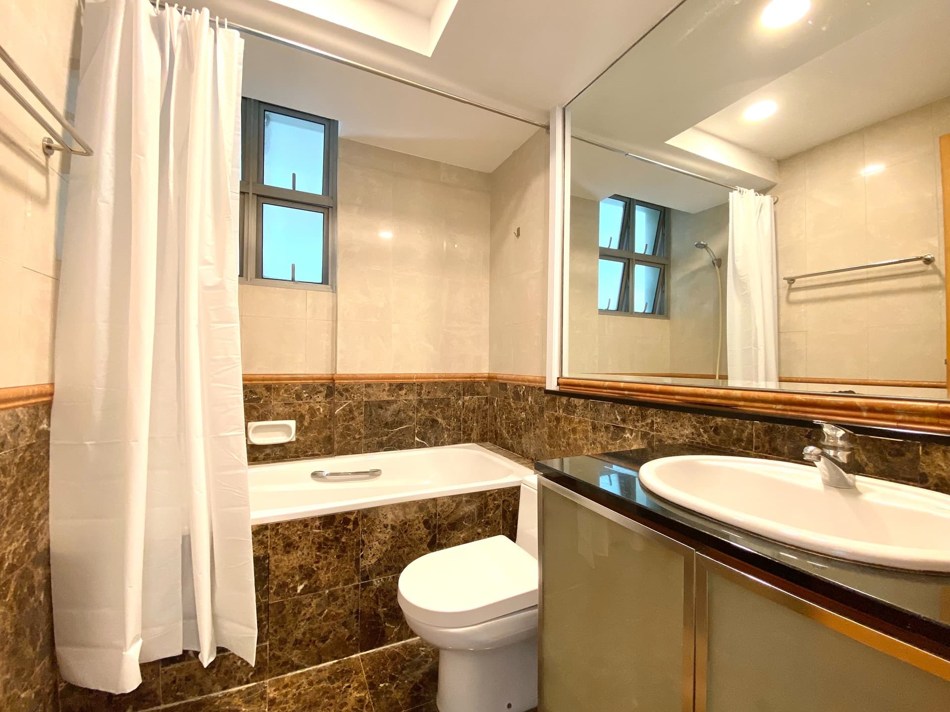 Ensuite at Thomson Euro Asia in D11, Singapore - Photo 4
