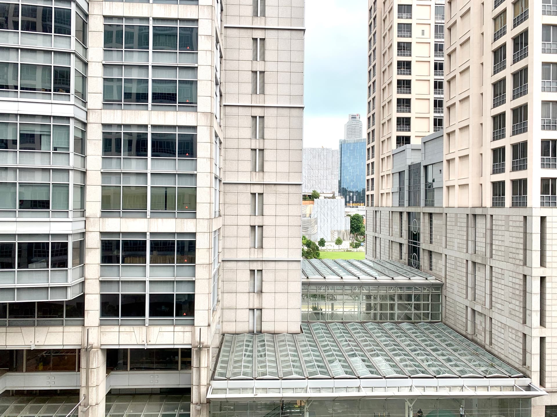 Ensuite at UE SQUARE in D09, Singapore - Photo 4
