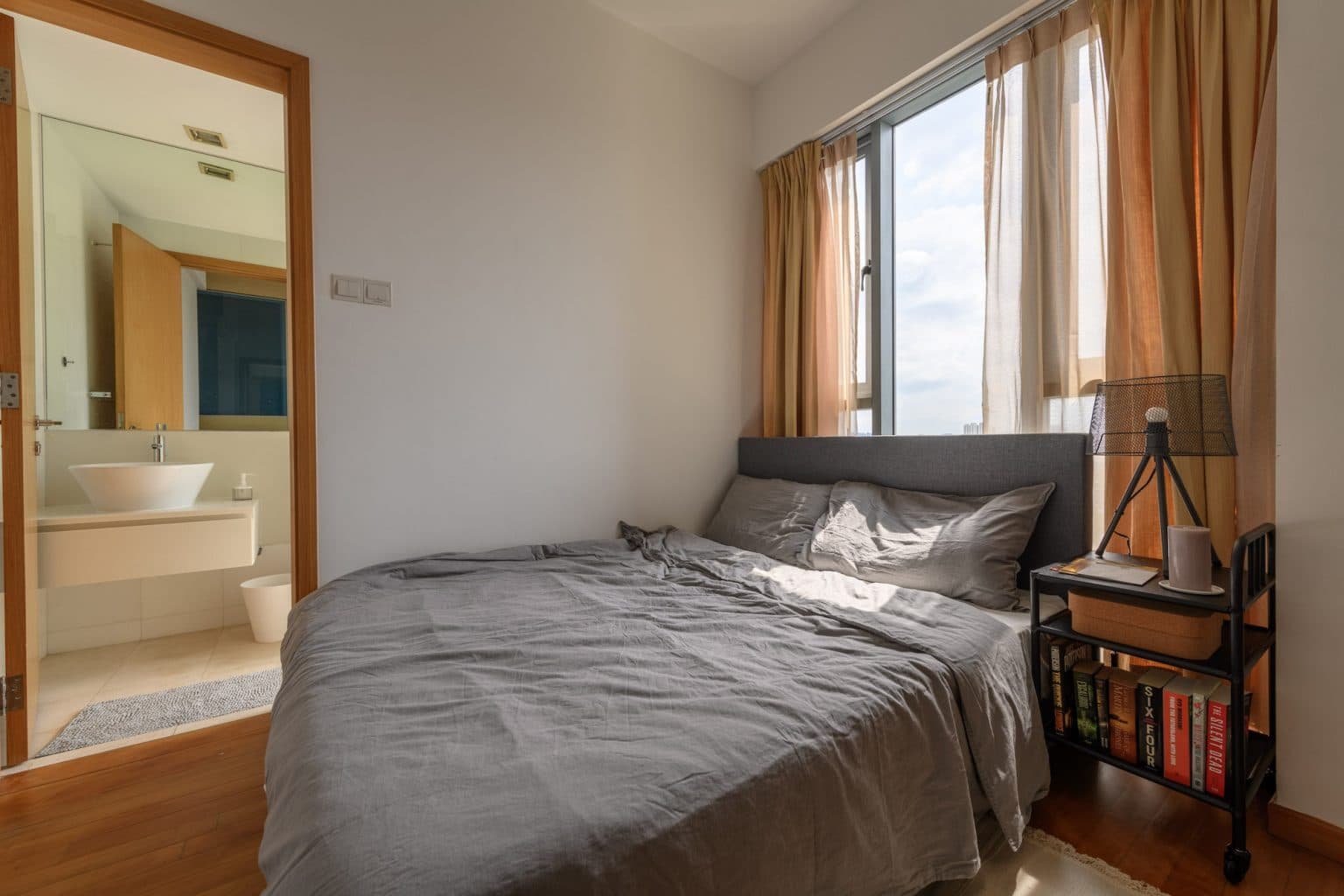 Ensuite at URBANA in D09, Singapore - Photo 4