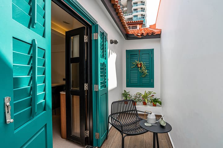 Ensuite at Weave Suites – Midtown in D7, Singapore - Photo 4
