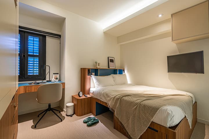 Premium Suite at Weave Suites – Midtown