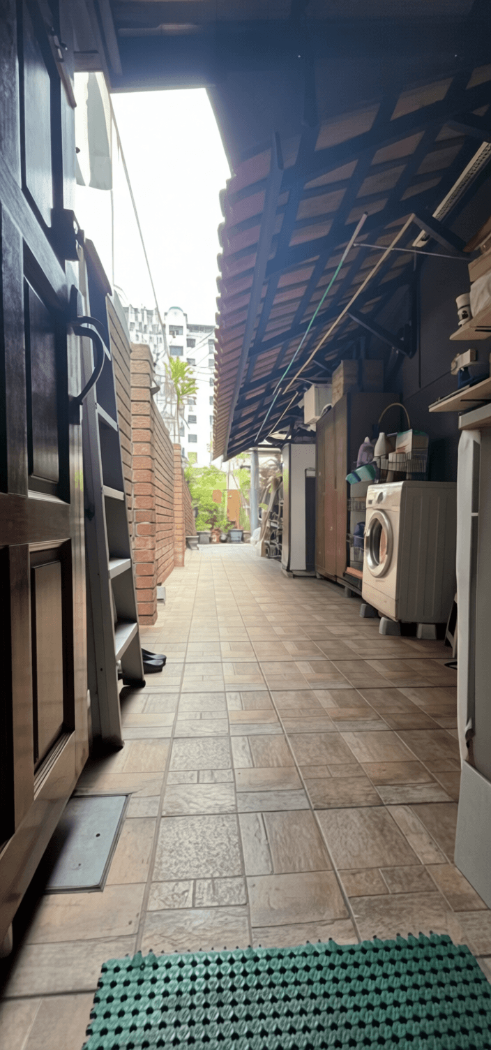 Woodsville Condo - Photo 3